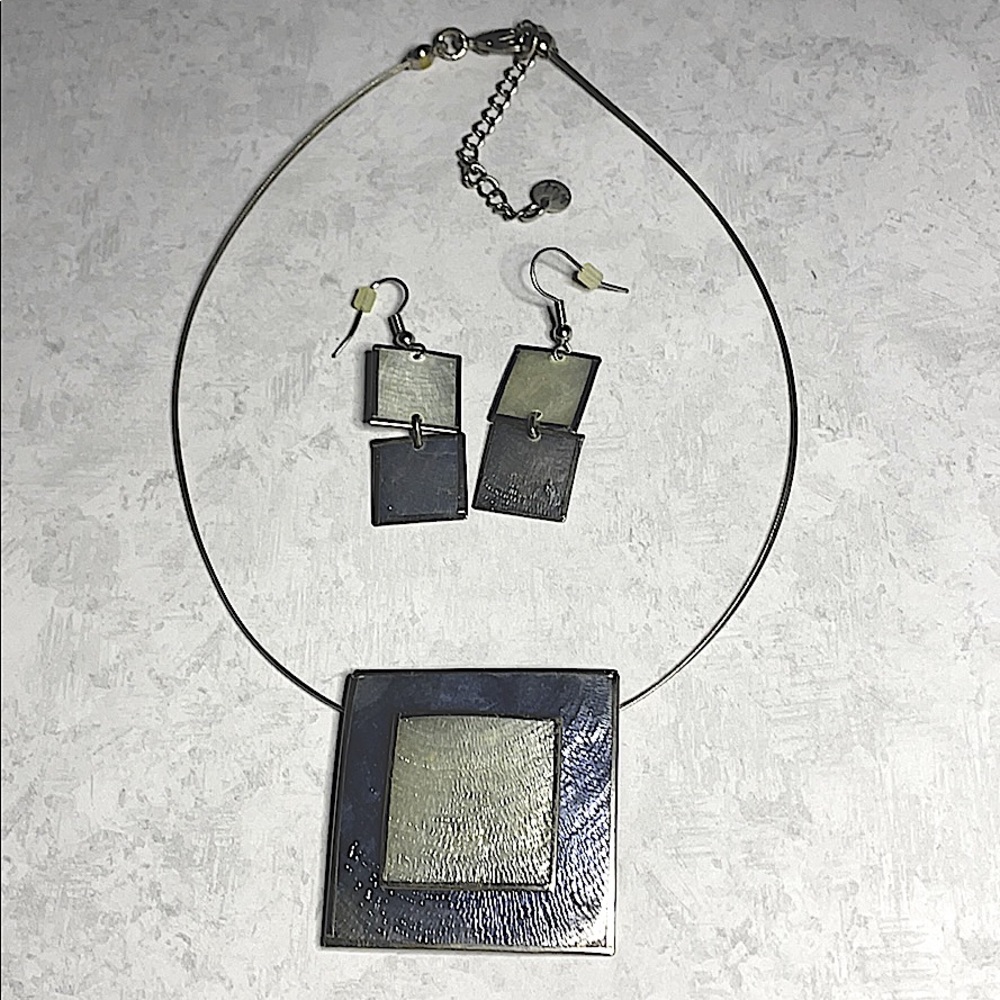 Unique earrings and necklace set